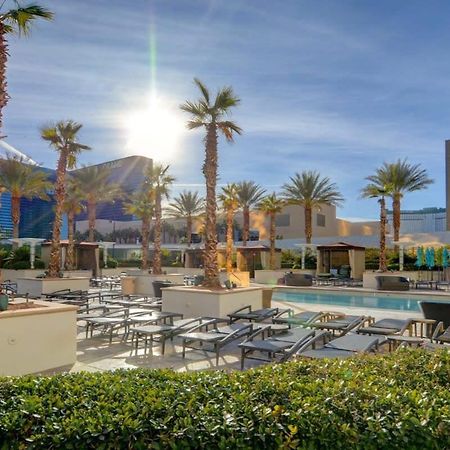 Mgm Signature-33-711 F1 Track & Strip View Balcony Las Vegas Exterior foto