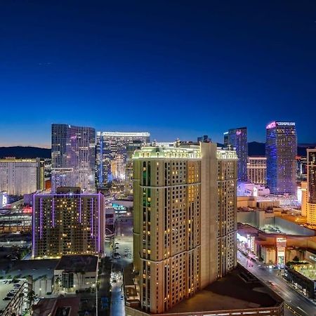 Mgm Signature-33-711 F1 Track & Strip View Balcony Las Vegas Exterior foto
