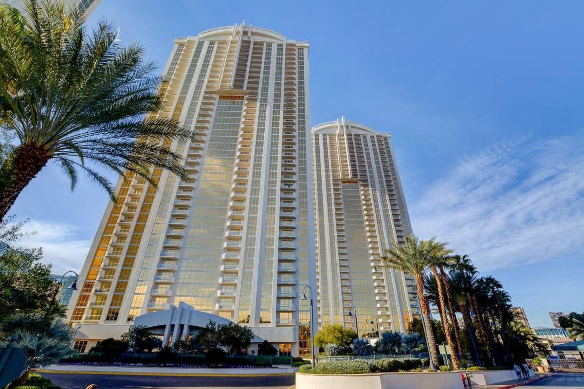 Mgm Signature-33-711 F1 Track & Strip View Balcony Las Vegas Exterior foto